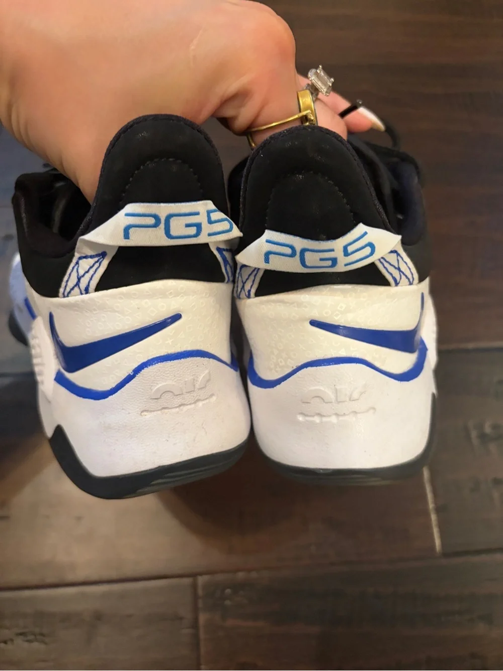 Nike PG5 PS5 White and Blue Low-Top Sneakers basketball athletic sneakers shoes